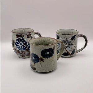 Tonala mugs with floral designs! Classic and in excellent condition!